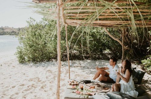 beach-picnics-0n-fiji